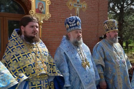 Нажмите для увеличения Празднование в честь иконы Божией Матери «Мати Молебница» в Аскании-Нова