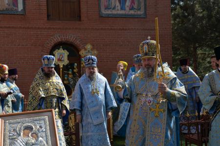 Нажмите для увеличения Празднование в честь иконы Божией Матери «Мати Молебница» в Аскании-Нова