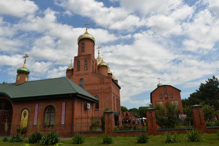 Нажмите для увеличения Празднование в честь иконы Божией Матери «Мати Молебница» в Аскании-Нова