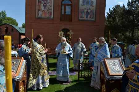 Нажмите для увеличения Празднование в честь иконы Божией Матери «Мати Молебница» в Аскании-Нова
