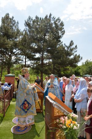 Нажмите для увеличения Празднование в честь иконы Божией Матери «Мати Молебница» в Аскании-Нова