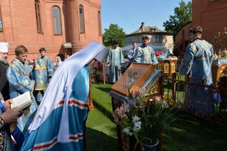 Нажмите для увеличения Празднование в честь иконы Божией Матери «Мати Молебница» в Аскании-Нова