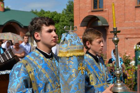 Нажмите для увеличения Празднование в честь иконы Божией Матери «Мати Молебница» в Аскании-Нова