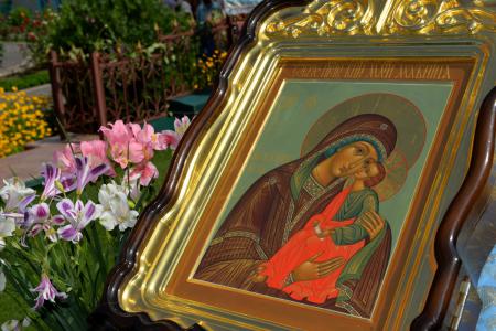 Нажмите для увеличения Празднование в честь иконы Божией Матери «Мати Молебница» в Аскании-Нова