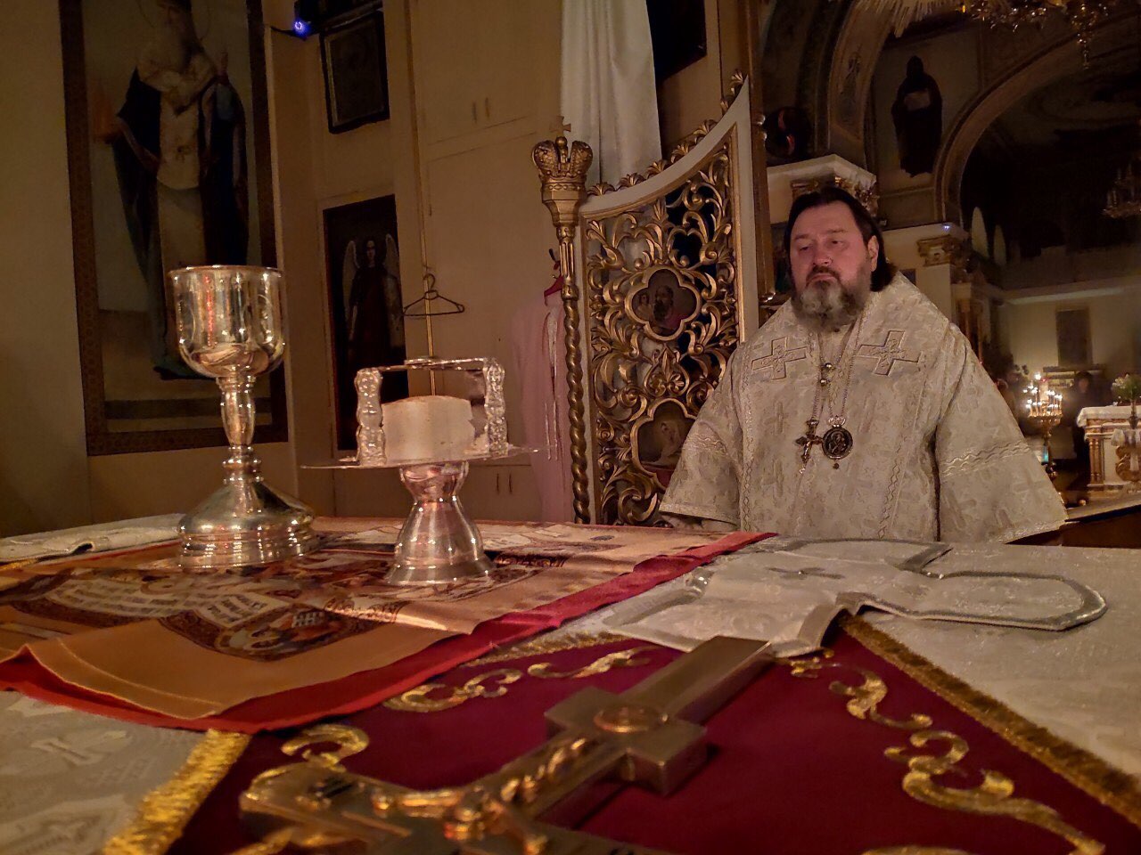 Херсонцев порадовало умилительное клиросное пение в исполнении священников
